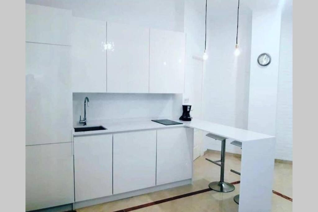 Coqueto Apartamento En El Arenal, Centro Seville Luaran gambar